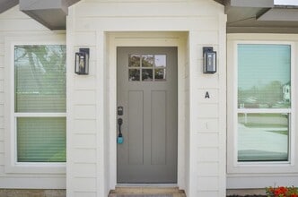 7826 Birmingham St in Houston, TX - Building Photo - Building Photo