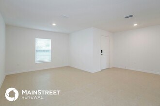 1370 Brenway Dr in Mascotte, FL - Building Photo - Building Photo