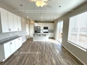 10198 Scranton Ct in Commerce City, CO - Building Photo - Building Photo