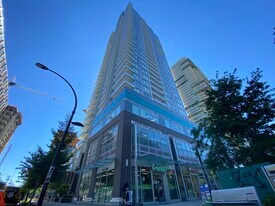 6333 Silver Av in Burnaby, BC - Building Photo