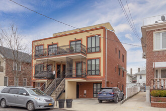 2070 E 13th St in Brooklyn, NY - Building Photo - Building Photo