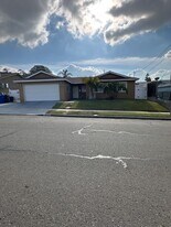 7919 San Felipe St in San Diego, CA - Building Photo