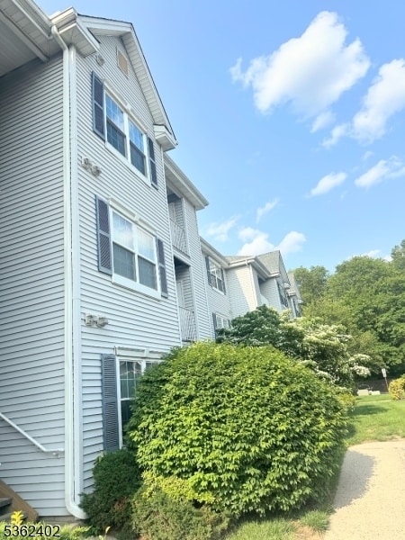 214 Stratford Pl in Bound Brook, NJ - Building Photo - Building Photo