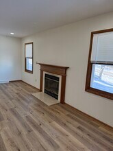 440 Hi View Dr, Unit 450 in Brookfield, WI - Building Photo - Building Photo