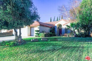 2657 Sandstone Ct in Palmdale, CA - Building Photo