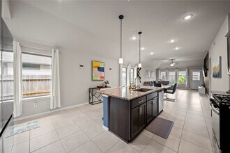 32018 Towering Birch Trl in Conroe, TX - Building Photo - Building Photo