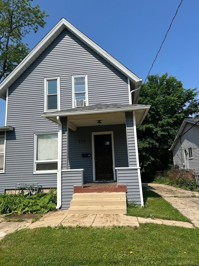 property at 170 N Du Bois Ave