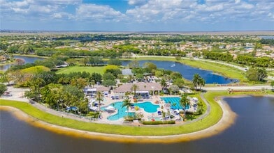 1042 Bluewood Terrace in Weston, FL - Building Photo - Building Photo