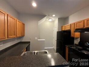 1606 Termini Dr in Charlotte, NC - Foto de edificio - Building Photo
