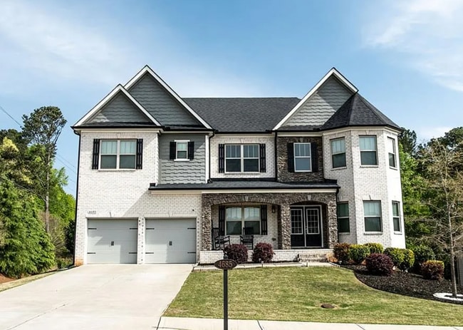 property at 4685 Columbia St