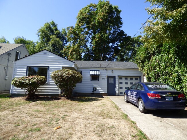 property at 1865 E Nob Hill St SE