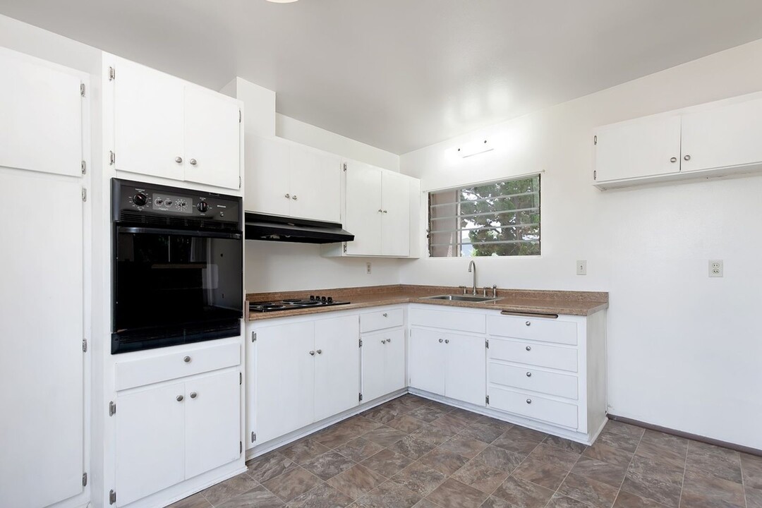 9235 Hector Ave in San Diego, CA - Building Photo