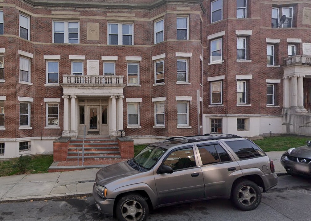 11 Scottfield Rd, Unit 5 in Boston, MA - Building Photo
