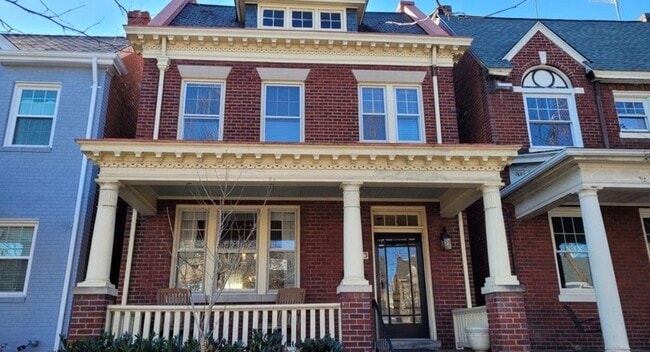 property at 3213 W Grace St