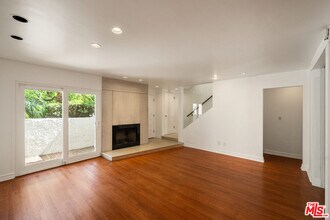 129 Alta Ave in Santa Monica, CA - Building Photo - Building Photo