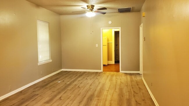 1613 W Elm Ave in Enid, OK - Building Photo - Building Photo
