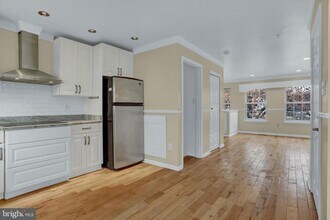 3902 Cotton Tree Ln in Burtonsville, MD - Building Photo - Building Photo