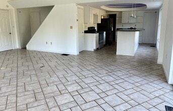 151 Bailey Ave in Meriden, CT - Building Photo - Building Photo