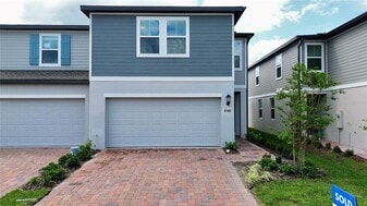 4348 Ranch House Rd in St. Cloud, FL - Building Photo