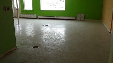 815 Route 34 in Plano, IL - Building Photo - Interior Photo