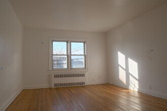 284 Beach 19th St in Queens, NY - Building Photo - Building Photo