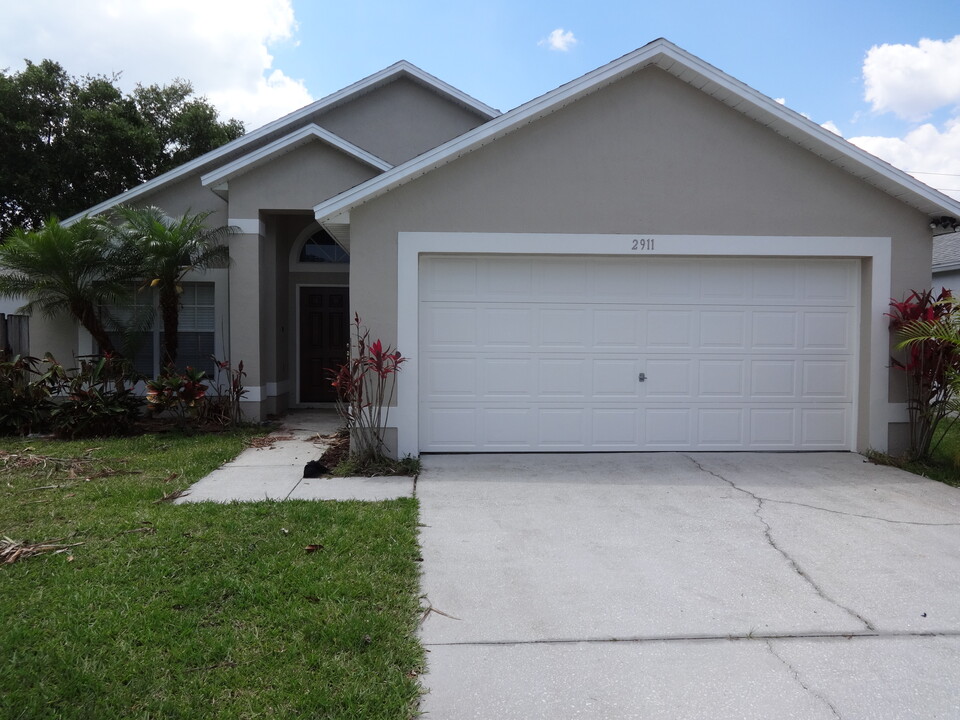 2911 St James Ln in Melbourne, FL - Building Photo