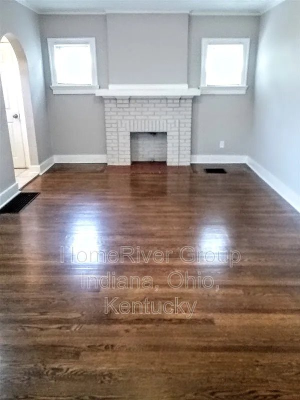 1328 Wakefield Ave in Dayton, OH - Foto de edificio - Building Photo