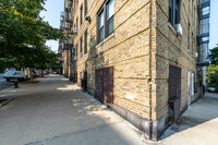 270 Seaman Ave in New York, NY - Foto de edificio - Building Photo