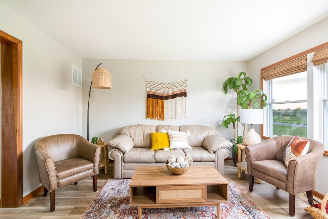 10268 Cleveland Rd, Unit SI ID1496101P in Creston, OH - Building Photo