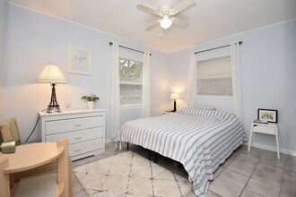 2060 NW 34th Ave in Gainesville, FL - Building Photo - Building Photo