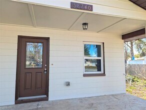 38740 11th Ave in Zephyrhills, FL - Building Photo - Building Photo