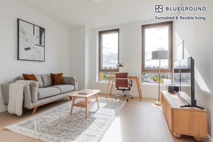 478 Kent Ave in Brooklyn, NY - Building Photo