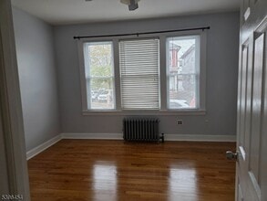 292 Leslie St in Newark, NJ - Building Photo - Building Photo