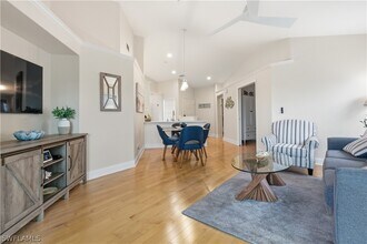 1117 Sweetwater Ln in Naples, FL - Building Photo - Building Photo