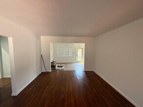 3510 SW 58th Ct in Miami, FL - Foto de edificio - Building Photo