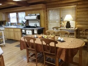 53750 Tollgate Rd in Idyllwild, CA - Building Photo - Building Photo