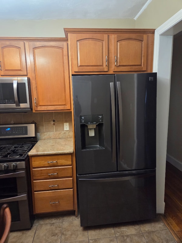 82 Brent St in Boston, MA - Foto de edificio - Building Photo