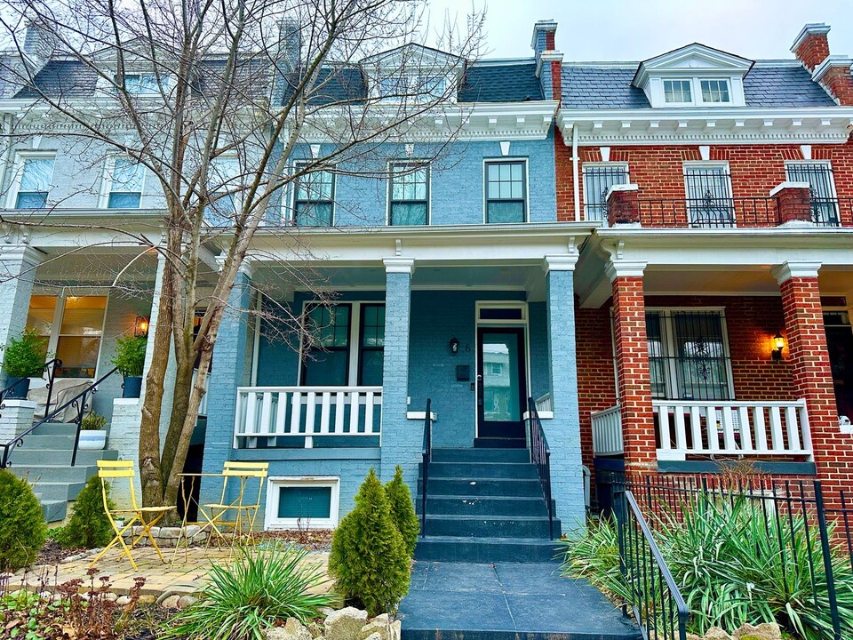 6 W St NW in Washington, DC - Foto de edificio