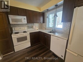 538 Seyton Dr in Ottawa, ON - Building Photo - Building Photo