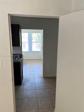 1612 Harrison St in Hollywood, FL - Building Photo - Building Photo