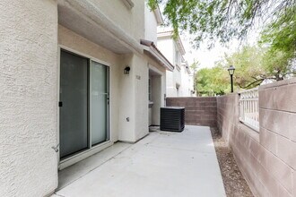 3020 Sunrise Bay Ave in North Las Vegas, NV - Building Photo - Building Photo