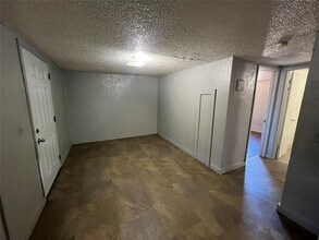 312 N Caddo St in Weatherford, OK - Building Photo - Building Photo