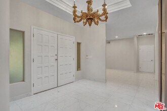 11410 Canton Dr in Los Angeles, CA - Building Photo - Building Photo