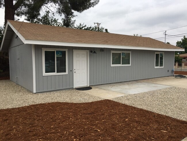 property at 10596 Ohio St