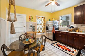 5128 W Henderson St in Chicago, IL - Building Photo - Building Photo