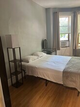 7246 61st St, Unit 3 br 1 ba in Ridgewood, NY - Foto de edificio - Building Photo