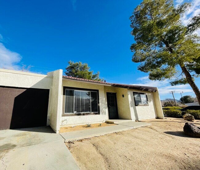 56279 Buena Vista Dr Rentals in Yucca Valley, CA