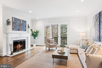 704 Belgrove Rd in McLean, VA - Building Photo - Building Photo