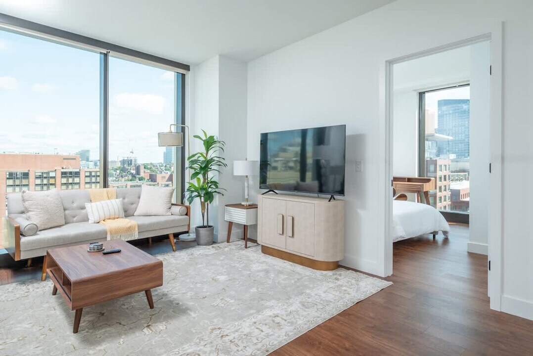 212 Stuart St in Boston, MA - Building Photo