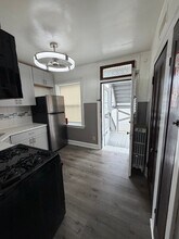 2609 N Lavergne Ave, Unit 1N in Chicago, IL - Foto de edificio - Building Photo